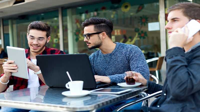 ProgramGeeks Social: Developer Networking Guide